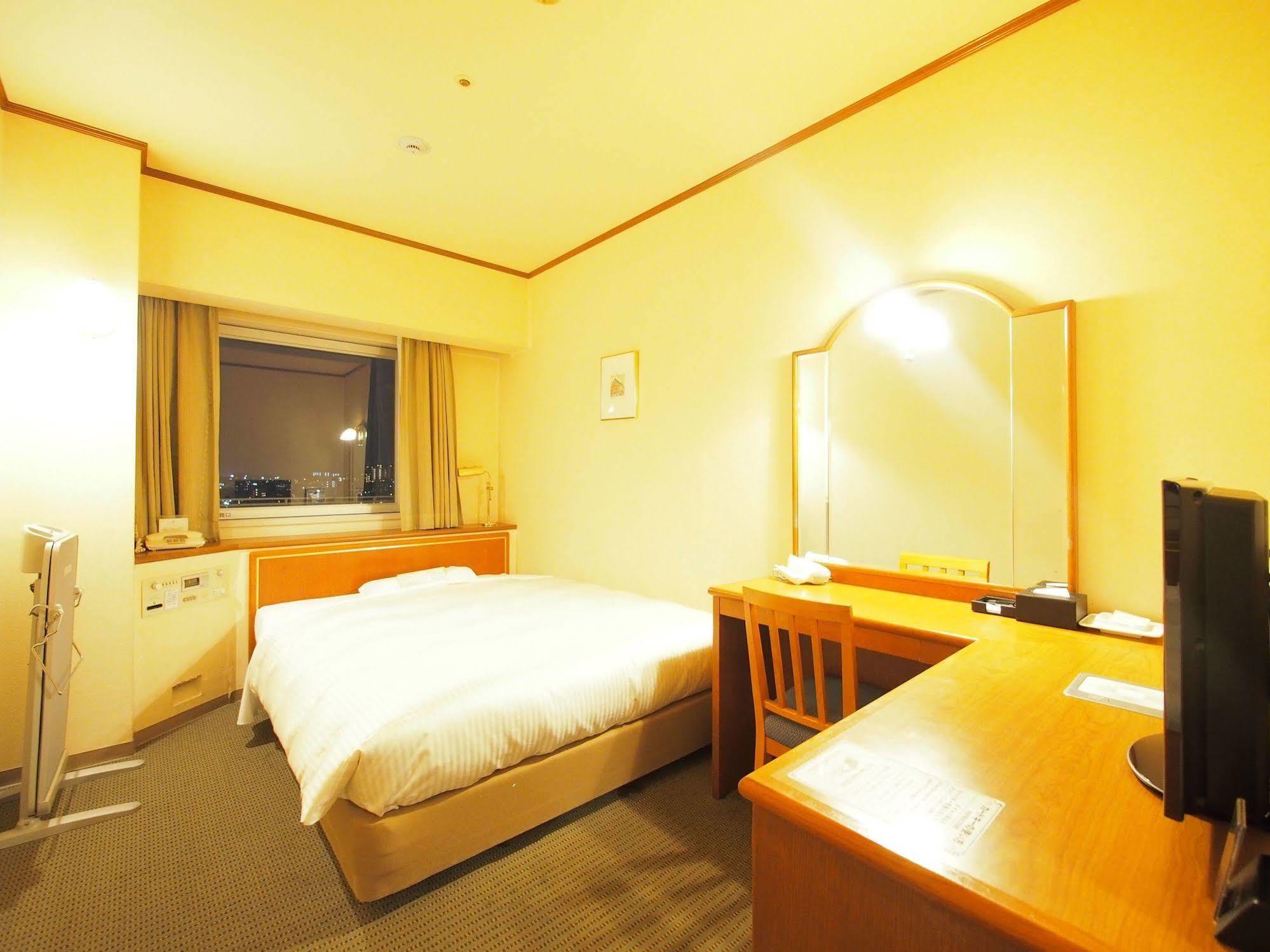 Yokohama Isezakicho Washington Hotel Extérieur photo