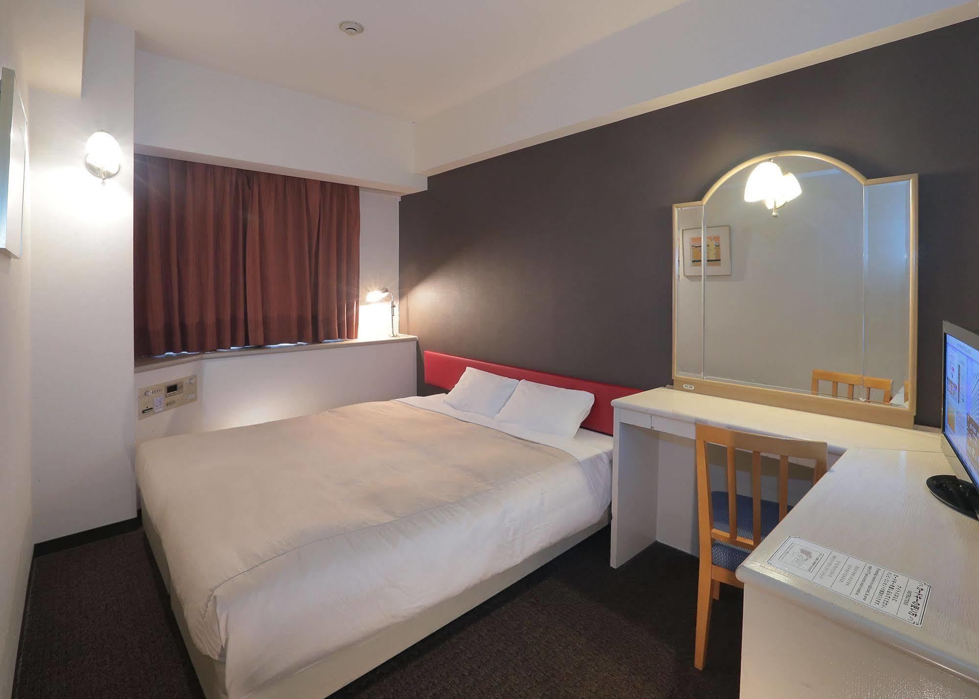 Yokohama Isezakicho Washington Hotel Extérieur photo